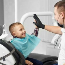 How to Help Children Who Are Afraid of the Dentist