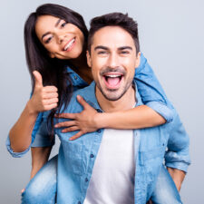A Comprehensive Guide to Managing Gum Infections at Home